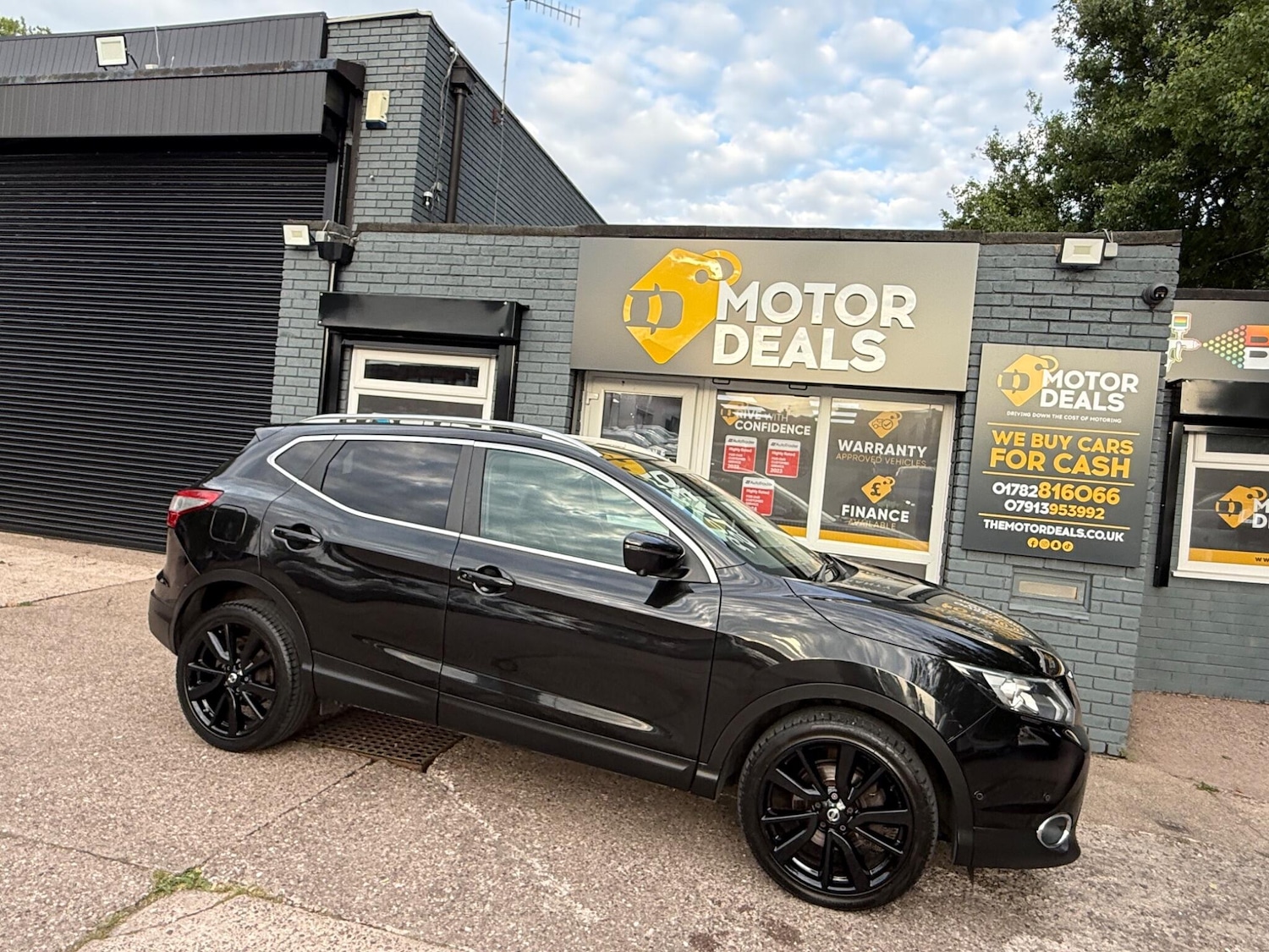 Used Nissan Qashqai 2015 for sale - 76585515: Photo 1