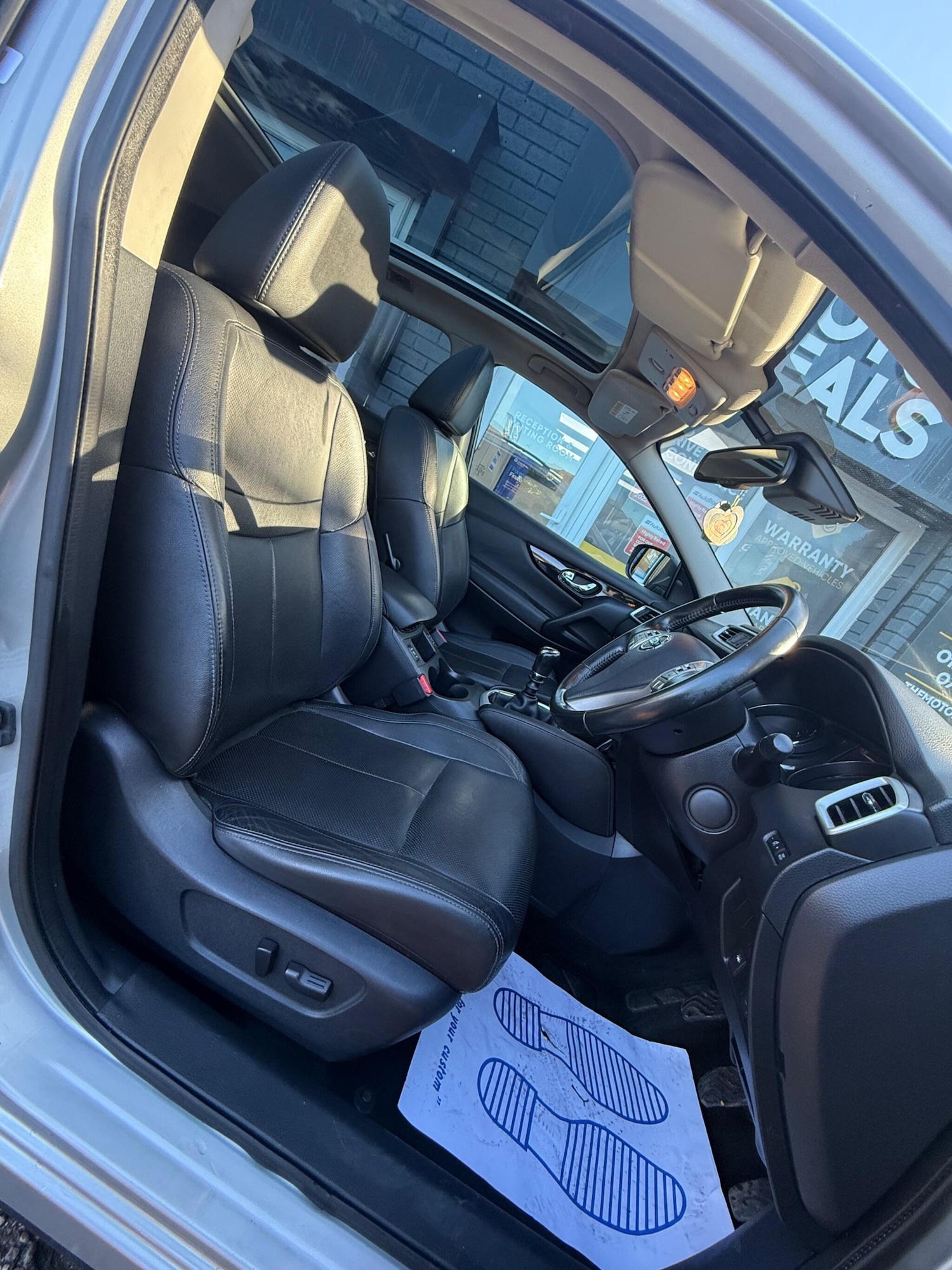 Used Nissan Qashqai 2015 for sale - 77101737: Photo 15