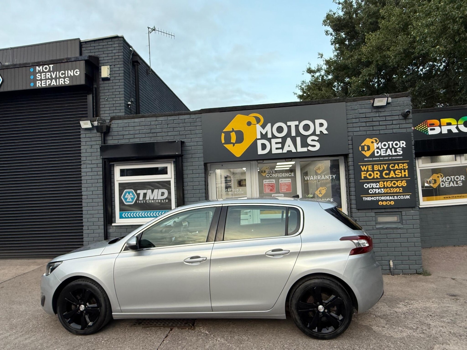 Used Peugeot 308 2017 for sale - 77202699: Photo 11