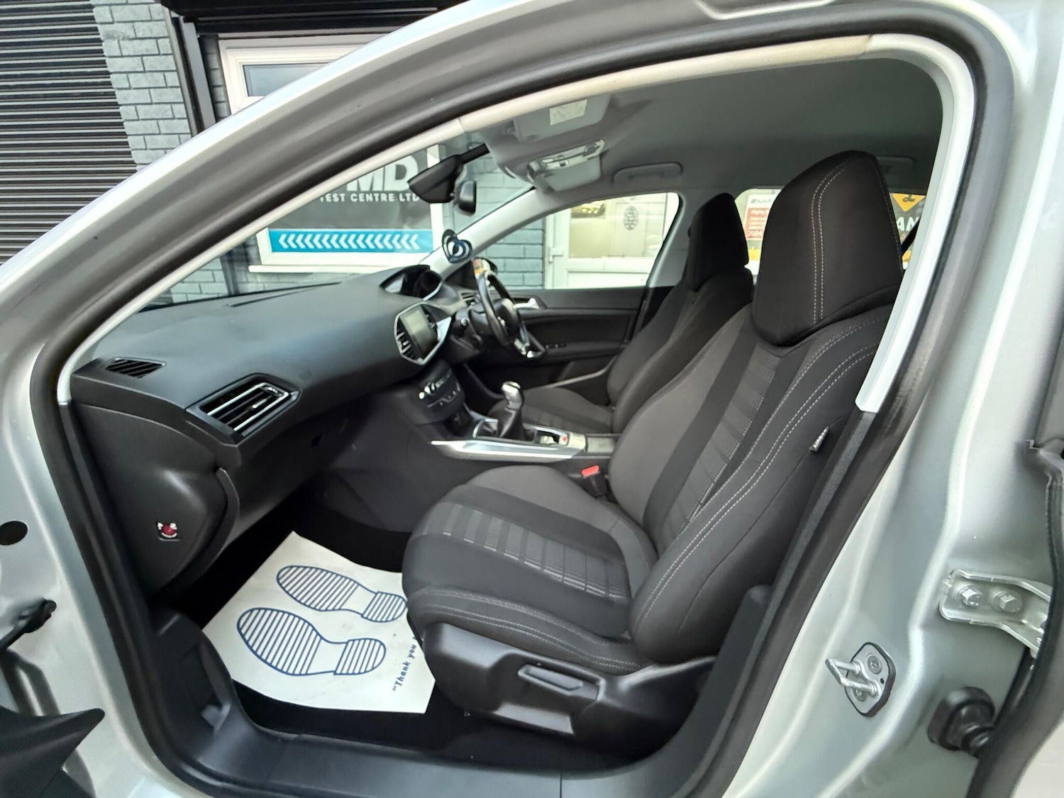 Used Peugeot 308 2017 for sale - 77202699: Photo 17