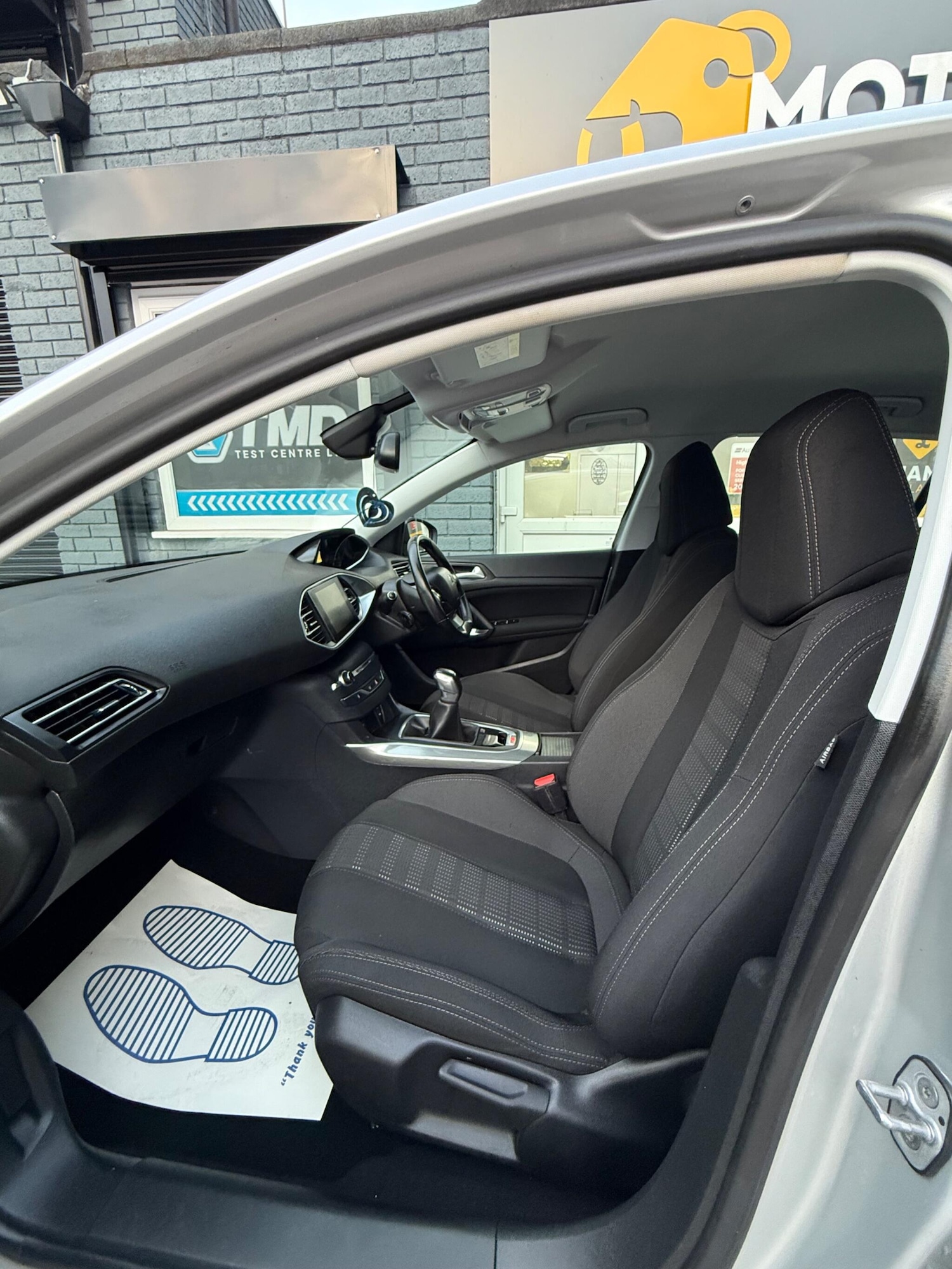 Used Peugeot 308 2017 for sale - 77202699: Photo 18