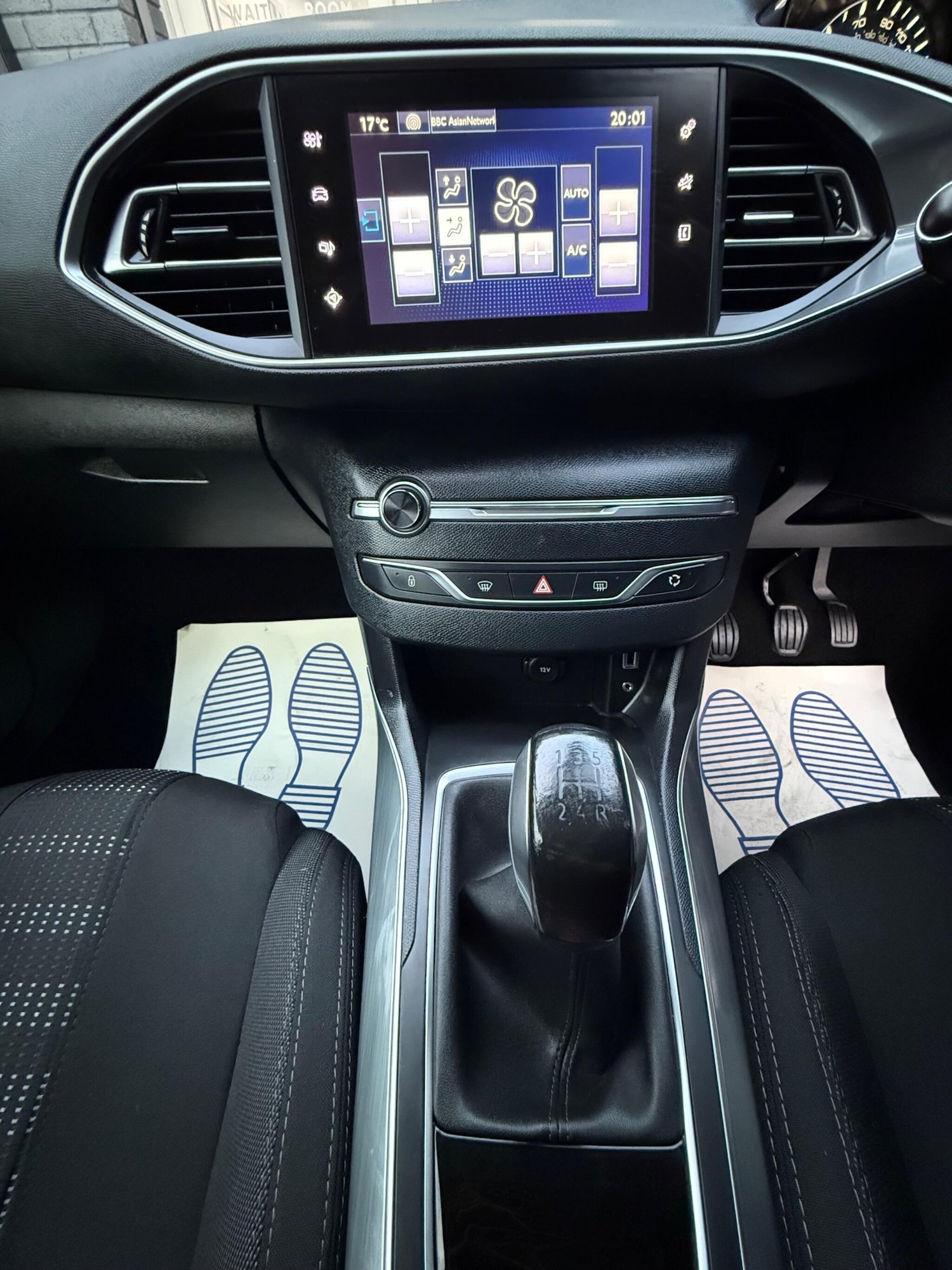 Used Peugeot 308 2017 for sale - 77202699: Photo 25