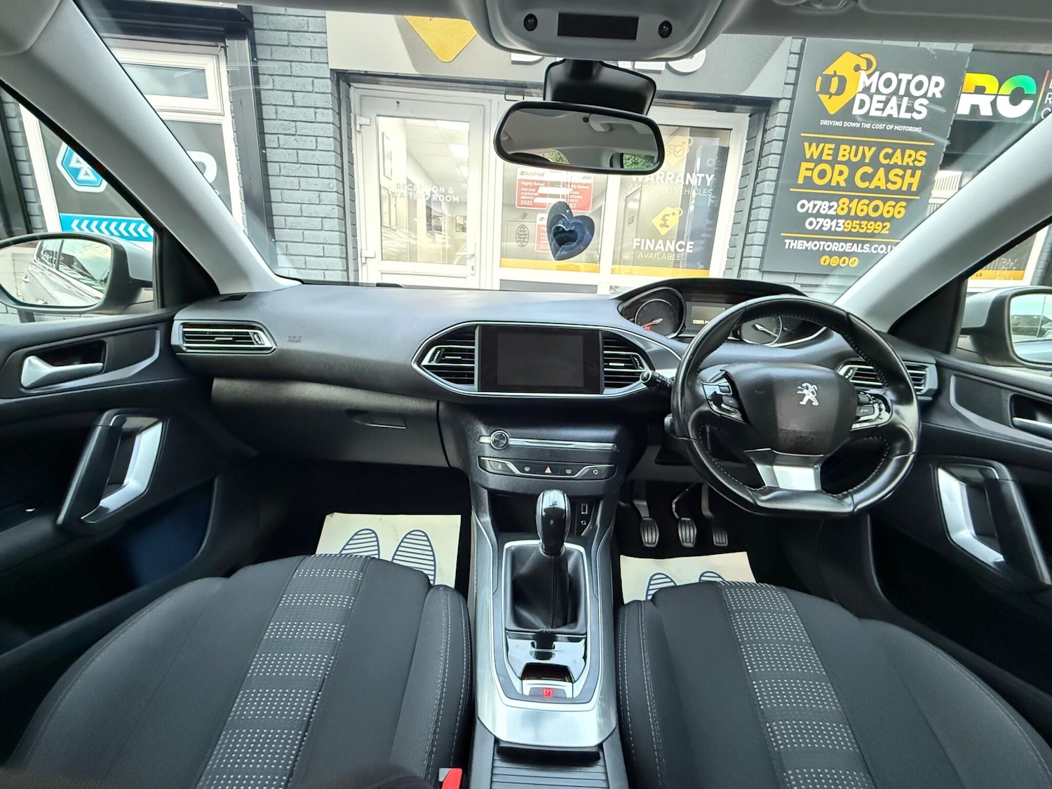 Used Peugeot 308 2017 for sale - 77202699: Photo 4