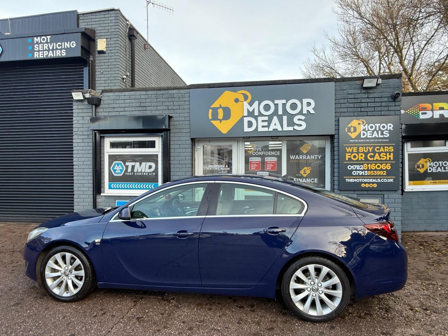 Used Vauxhall Insignia 2014 for sale - 76573731: Photo 11