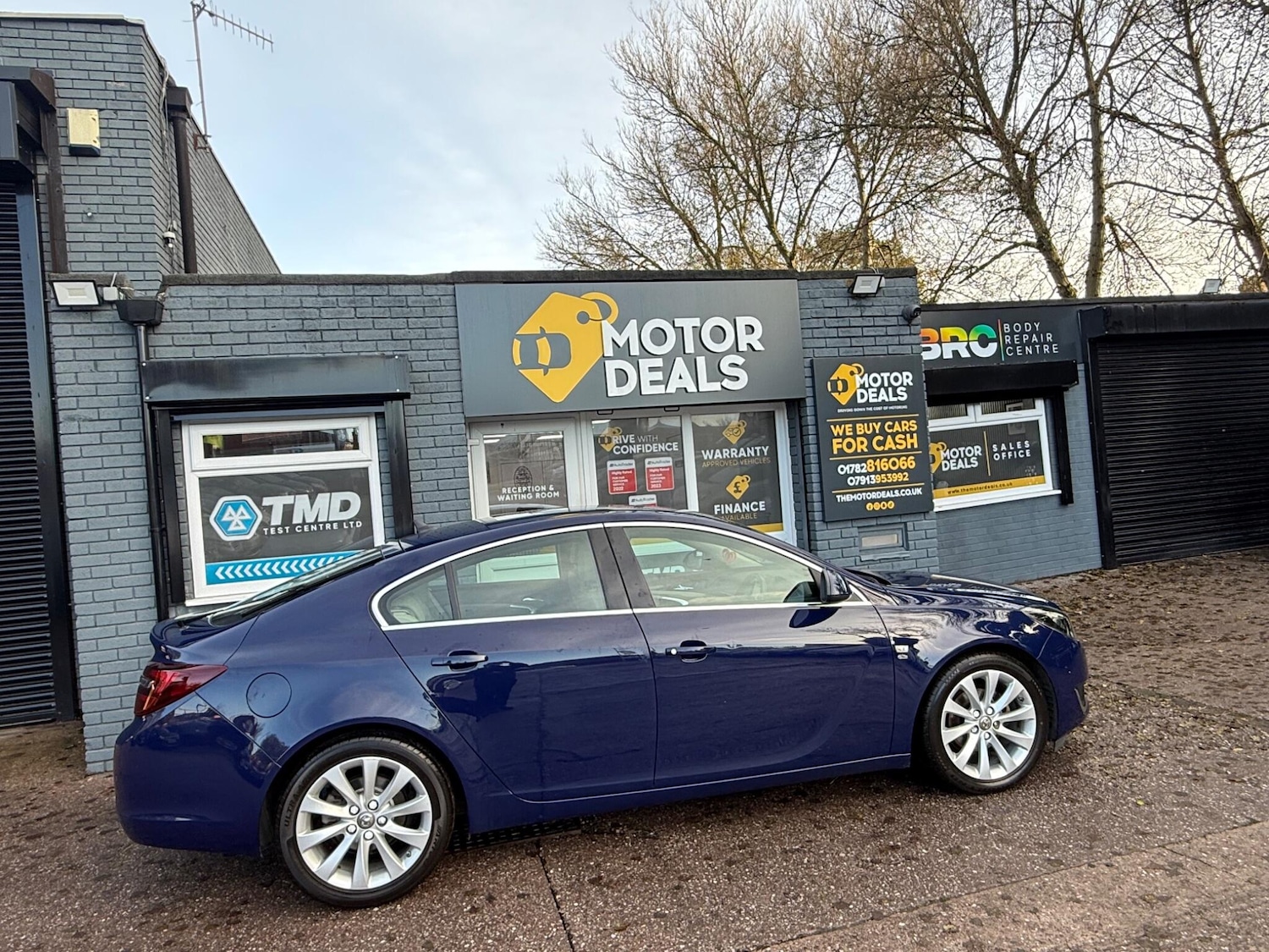 Used Vauxhall Insignia 2014 for sale - 76573731: Photo 6