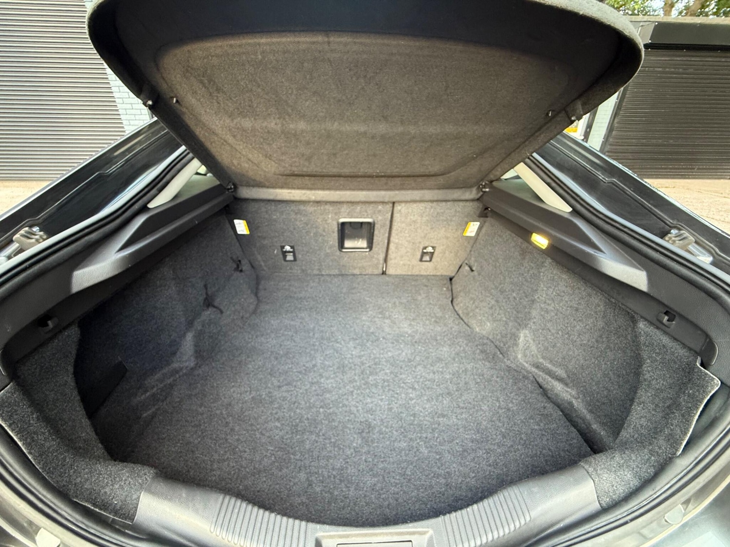 Used Ford Mondeo 2017 for sale - 76988982: Photo 28