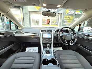 Used Ford Mondeo 2017 for sale - 76988982: Photo