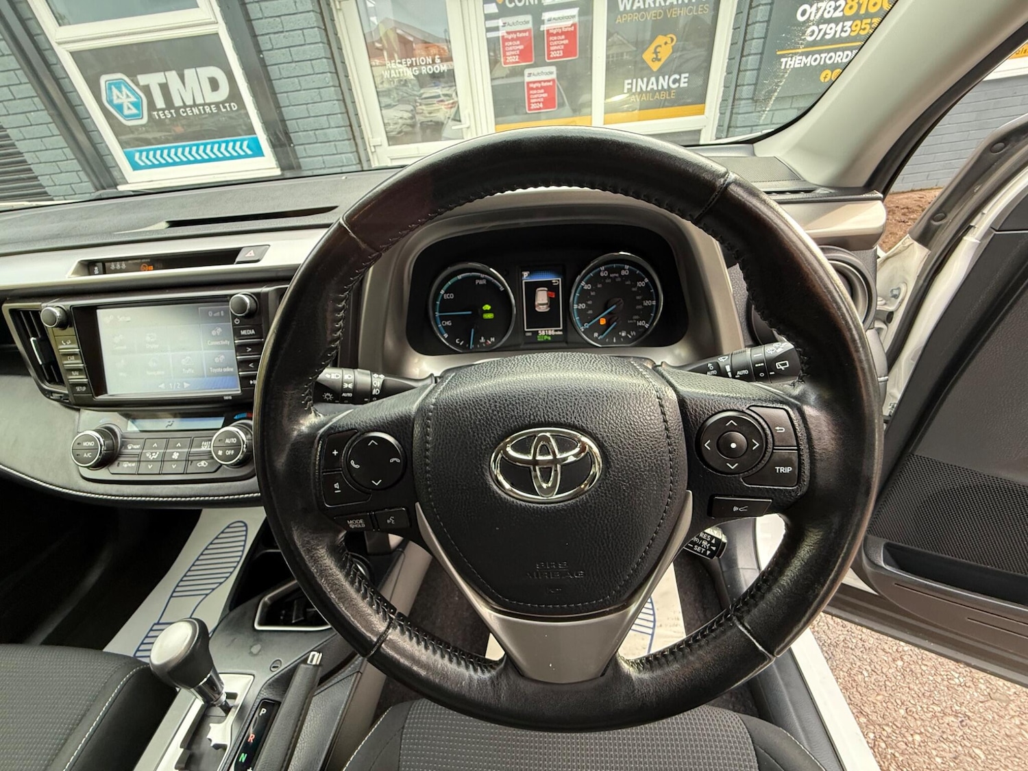 Used Toyota RAV4 2017 for sale - 77291156: Photo 24