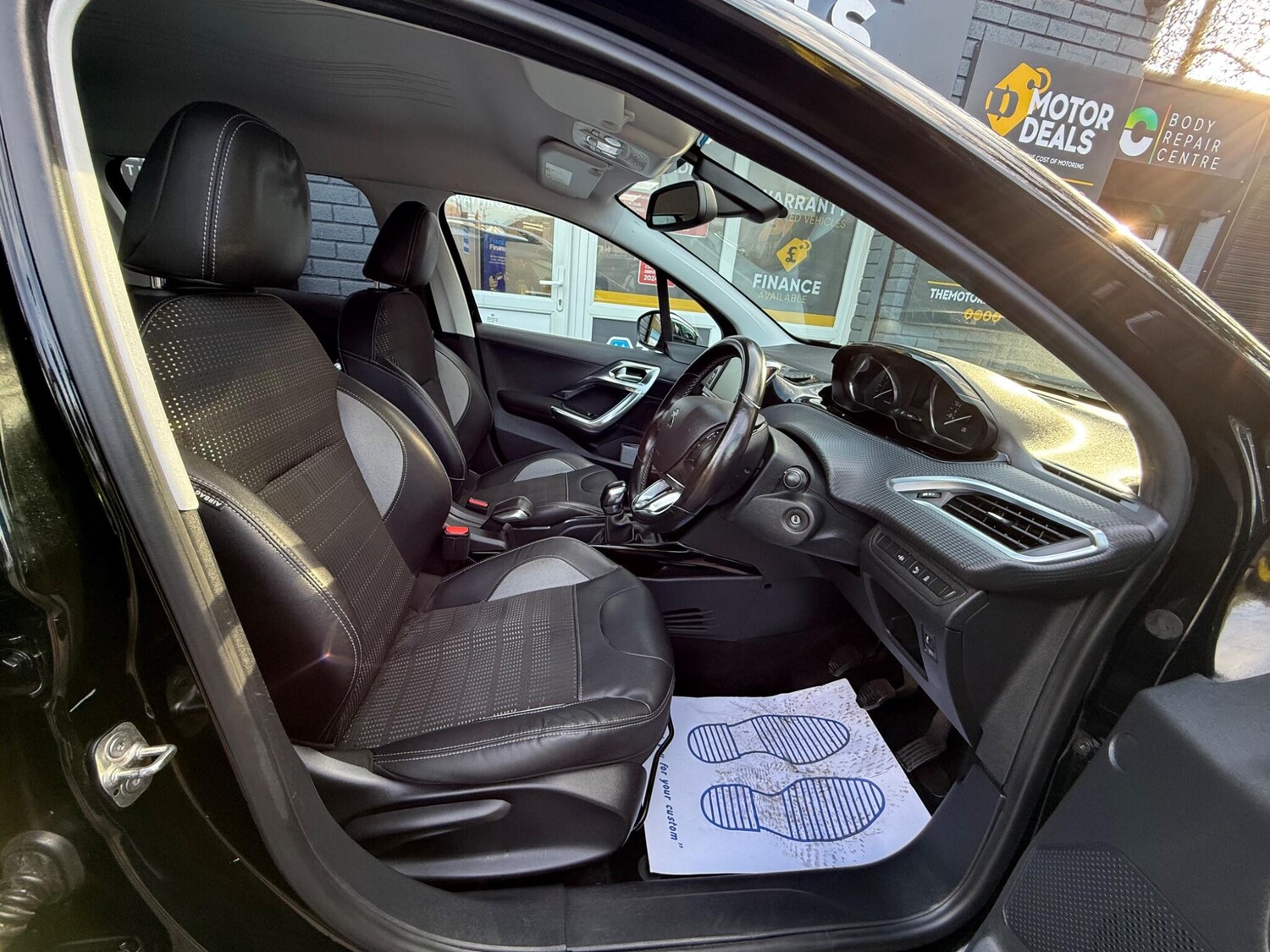 Used Peugeot 2008 2015 for sale - 77377441: Photo 14