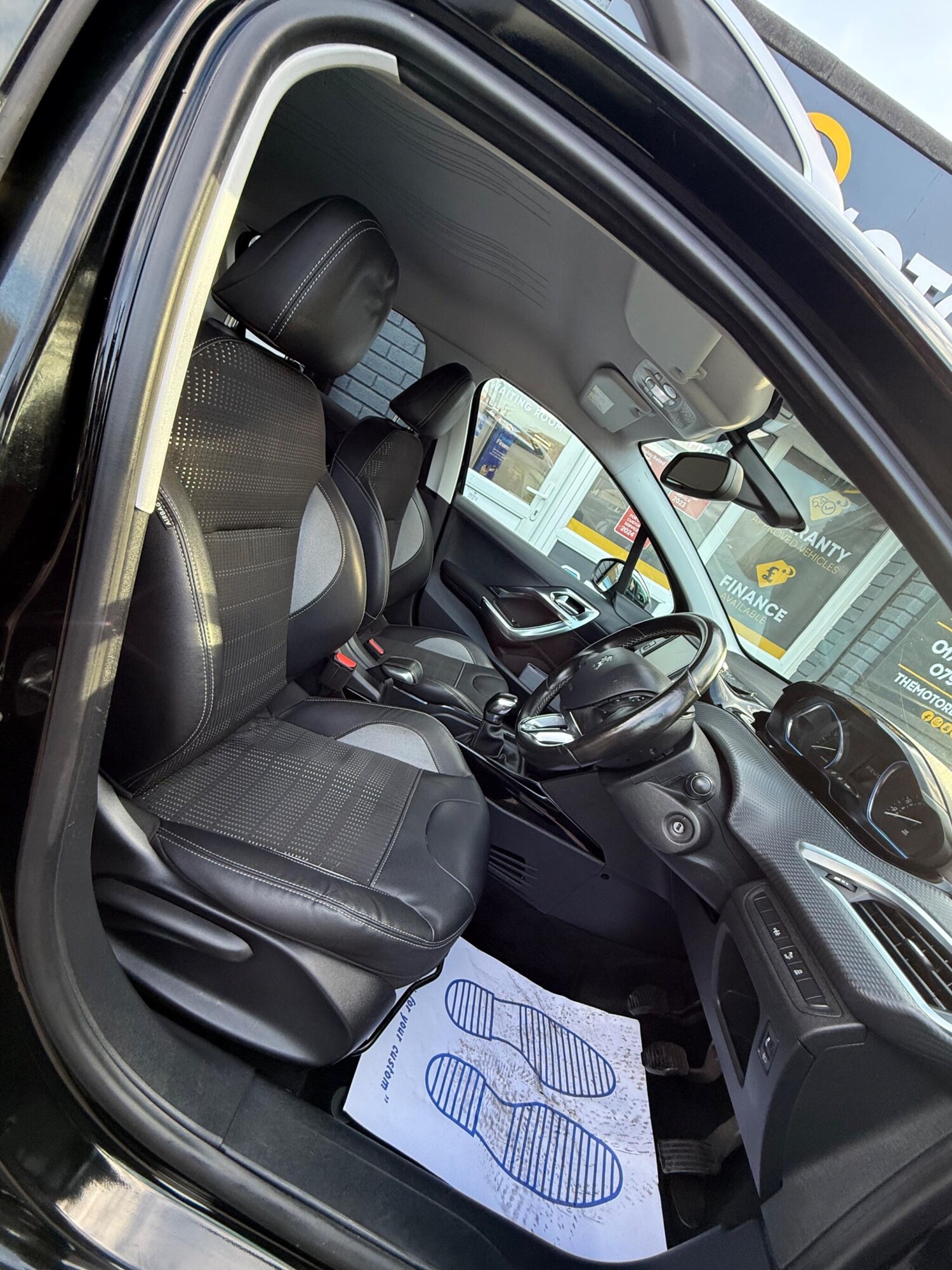 Used Peugeot 2008 2015 for sale - 77377441: Photo 15