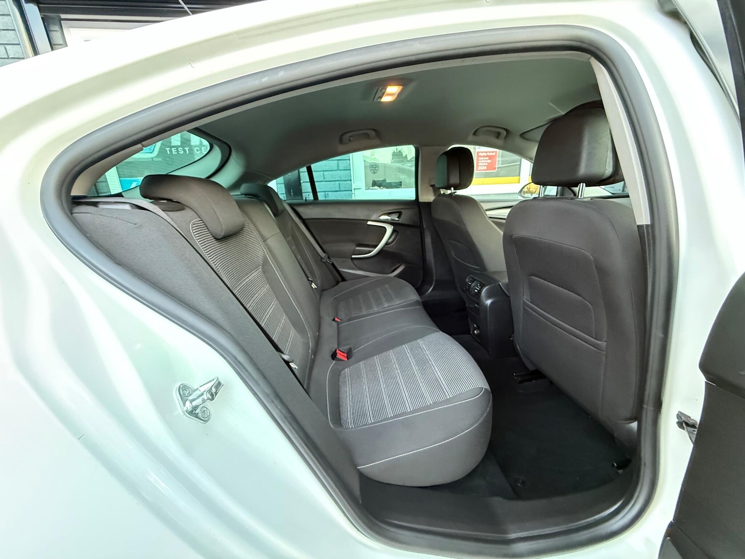 Used Vauxhall Insignia 2014 for sale - 77242297: Photo 22