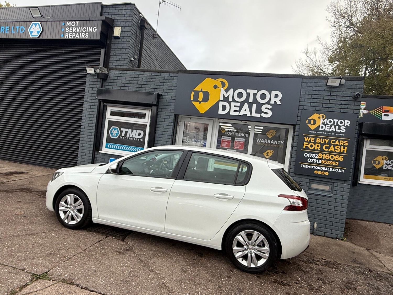 Used Peugeot 308 2017 for sale - 77101968: Photo 10