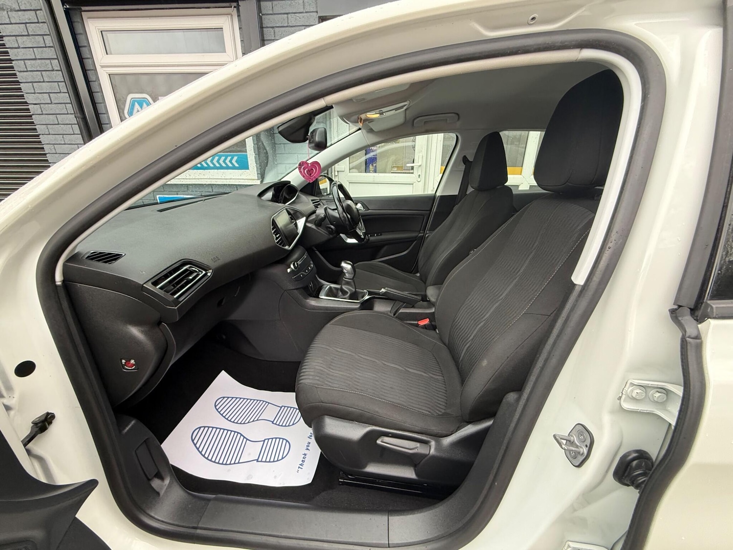 Used Peugeot 308 2017 for sale - 77101968: Photo 17