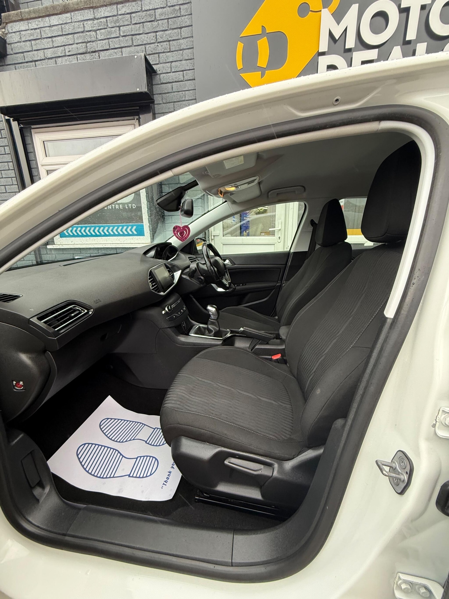 Used Peugeot 308 2017 for sale - 77101968: Photo 18