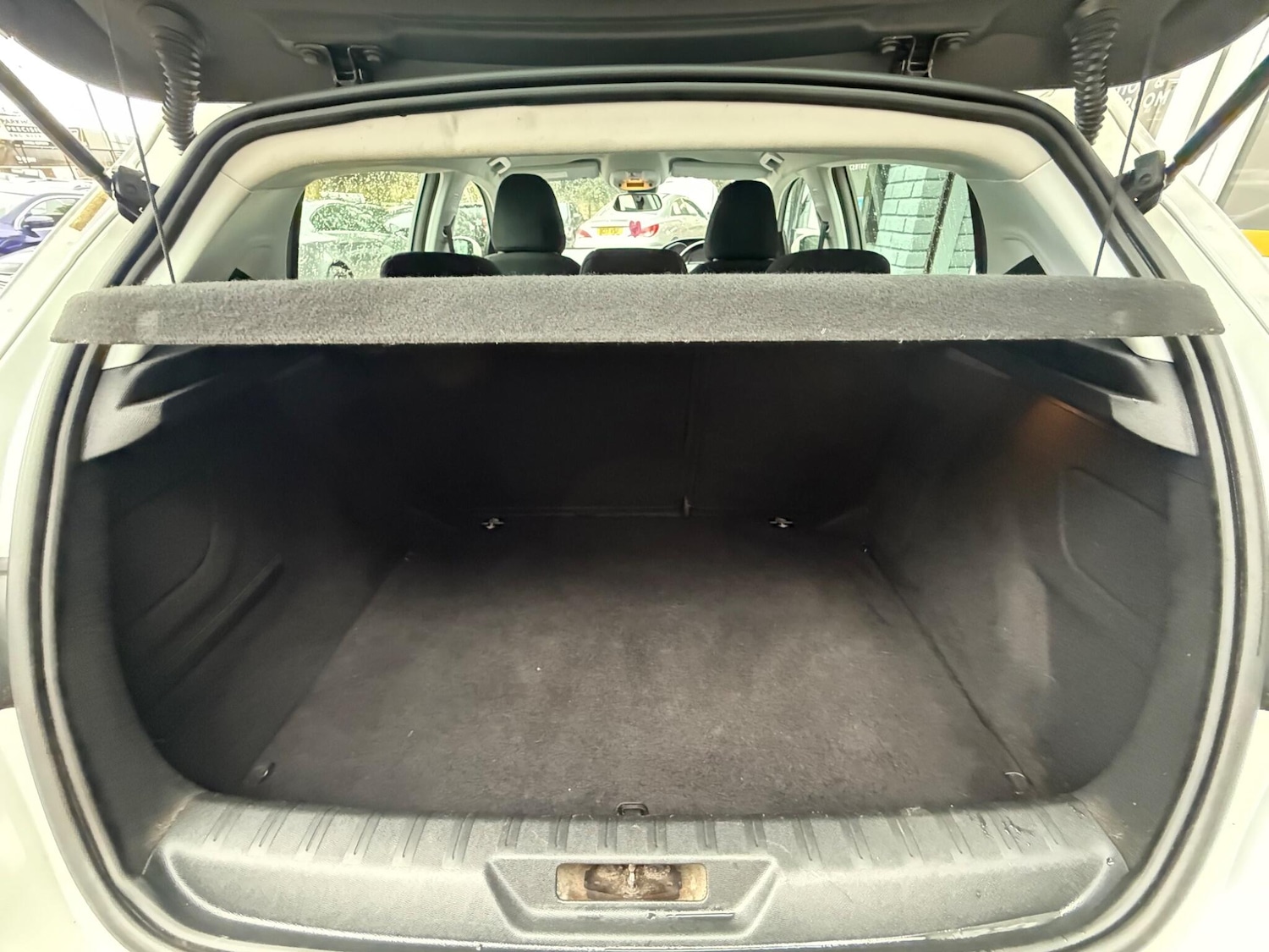 Used Peugeot 308 2017 for sale - 77101968: Photo 29