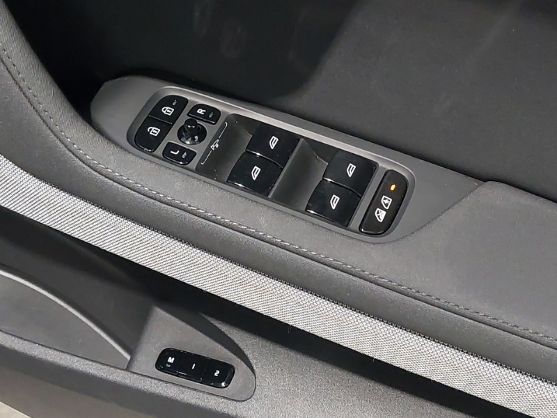 Used Polestar Polestar 2 2023 for sale - 77999420: Photo 12