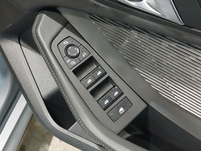 Used BMW 1 Series 2025 for sale - 76343423: Photo 11