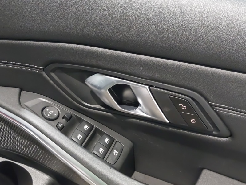 Used BMW 3 Series 2024 for sale - 77269819: Photo 12