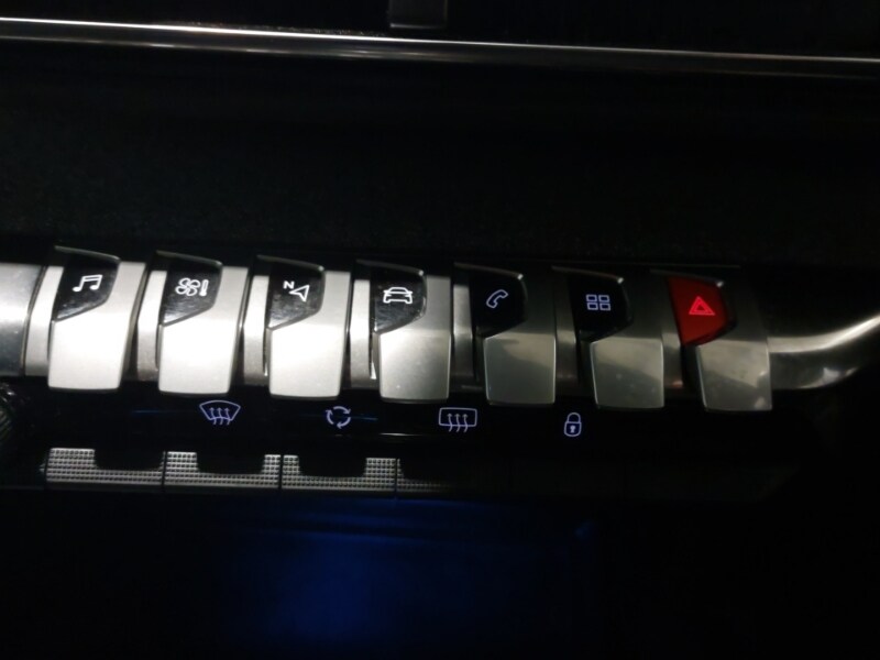 Used Peugeot 3008 2020 for sale - 76779398: Photo 18