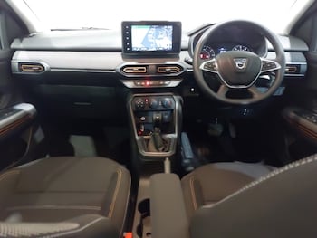 Used Dacia Sandero Stepway 2022 for sale - 76696159: Photo