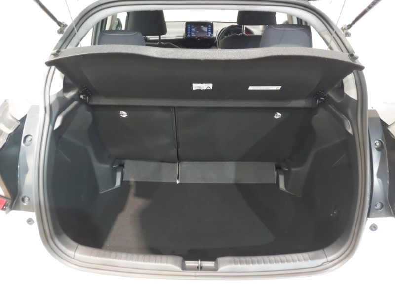 Used Toyota Yaris 2022 for sale - 77960506: Photo 8