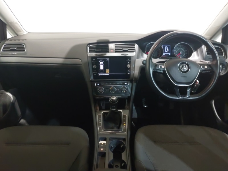 Used Volkswagen Golf 2019 for sale - 77329959: Photo 2