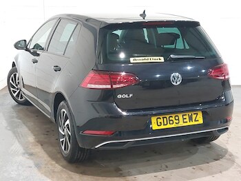 Used Volkswagen Golf 2019 for sale - 77329959: Photo