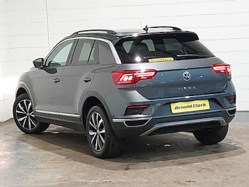 Used Volkswagen T-Roc 2018 for sale - 77419078: Photo