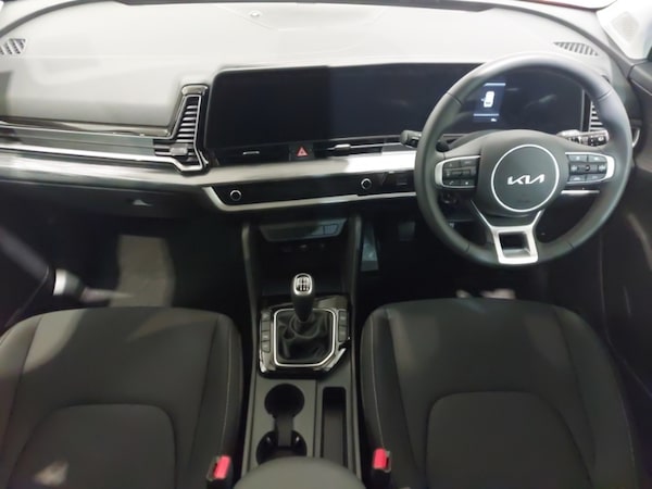 Used Kia XCeed 2025 for sale - 76311574: Photo 2