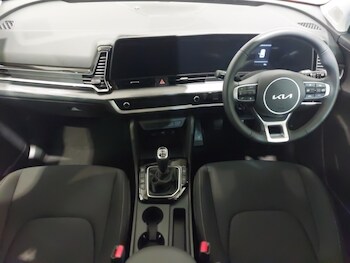 Used Kia XCeed 2025 for sale - 76311574: Photo 2