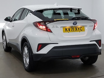 Used Toyota C-HR 2021 for sale - 77324885: Photo