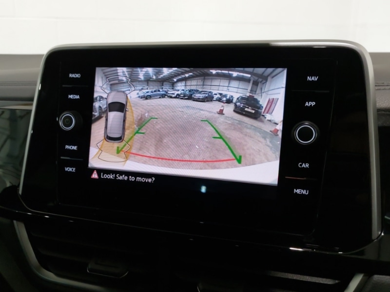 Used Volkswagen T-Roc 2025 for sale - 76947268: Photo 11