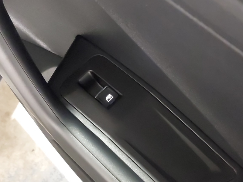 Used Volkswagen T-Roc 2025 for sale - 76947268: Photo 15