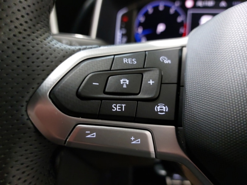 Used Volkswagen T-Roc 2025 for sale - 76947268: Photo 17