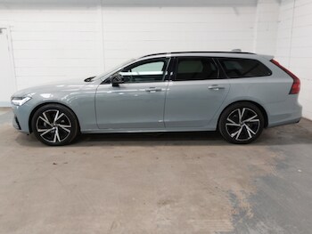 Used Volvo V90 2023 for sale - 78546912: Photo