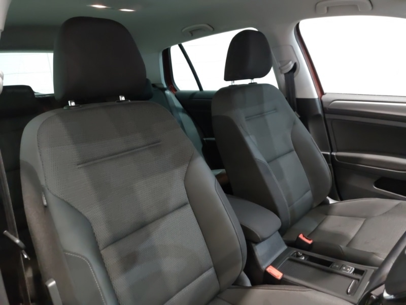 Used Volkswagen Golf 2020 for sale - 76325811: Photo 13
