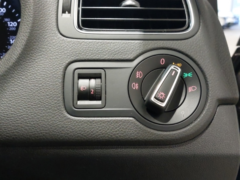 Used Volkswagen Polo 2017 for sale - 77209501: Photo 13