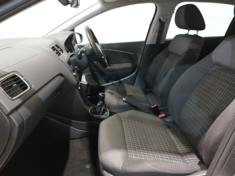 Used Volkswagen Polo 2017 for sale - 77209501: Photo 5