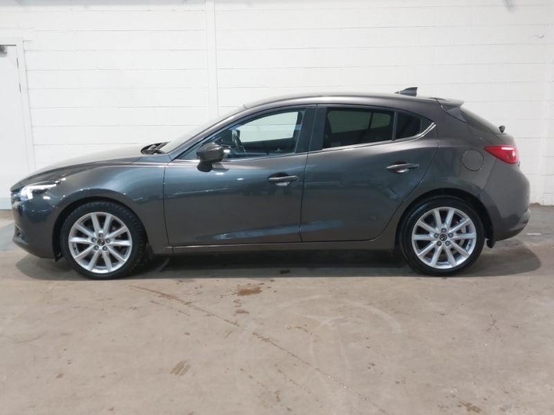 Used Mazda Mazda3 2017 for sale - 77183788: Photo 4