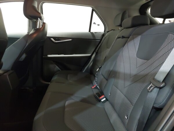 Used Kia Niro 2023 for sale - 76269227: Photo 6
