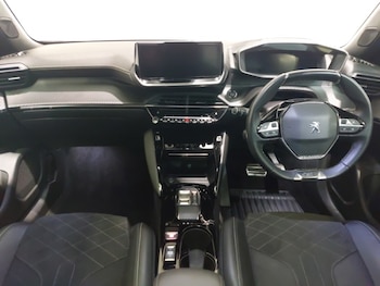 Used Peugeot 2008 2023 for sale - 79044180: Photo