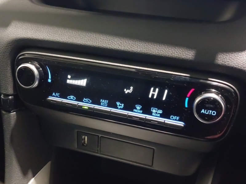 Used Toyota Yaris 2021 for sale - 76987298: Photo 19