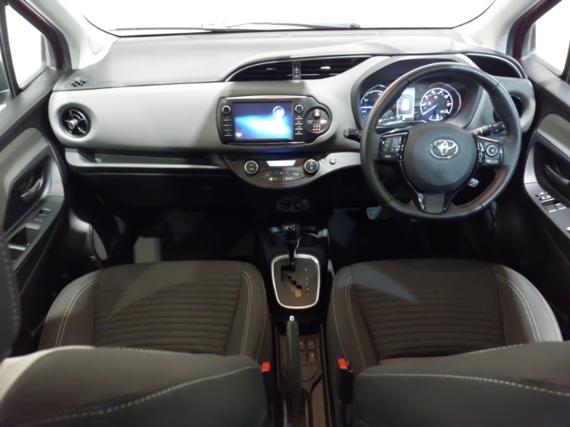 Used Toyota Yaris 2017 for sale - 78032753: Photo 2