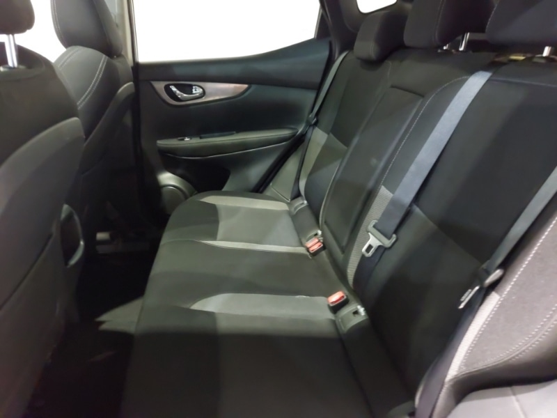 Used Nissan Qashqai 2017 for sale - 76696110: Photo 6