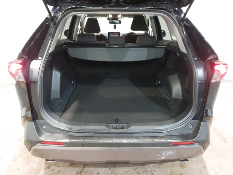 Used Toyota RAV4 2021 for sale - 76771569: Photo 8