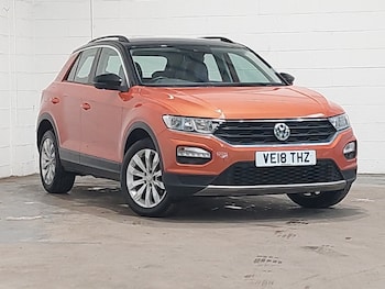 Used Volkswagen T-Roc 2018 for sale - 77922646: Photo