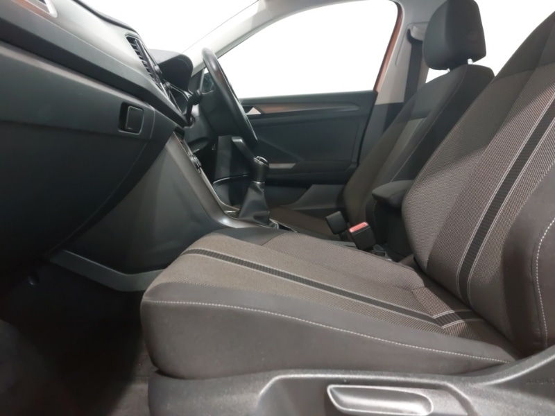 Used Volkswagen T-Roc 2018 for sale - 77922646: Photo 5