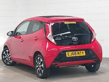 Used Toyota AYGO 2018 for sale - 79207485: Photo