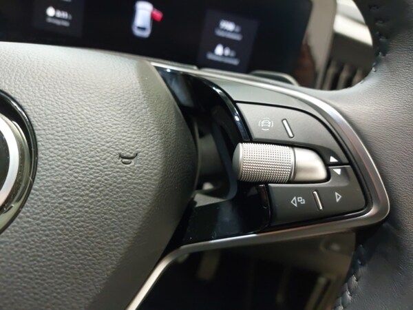 Used Skoda Superb 2024 for sale - 76187796: Photo 14