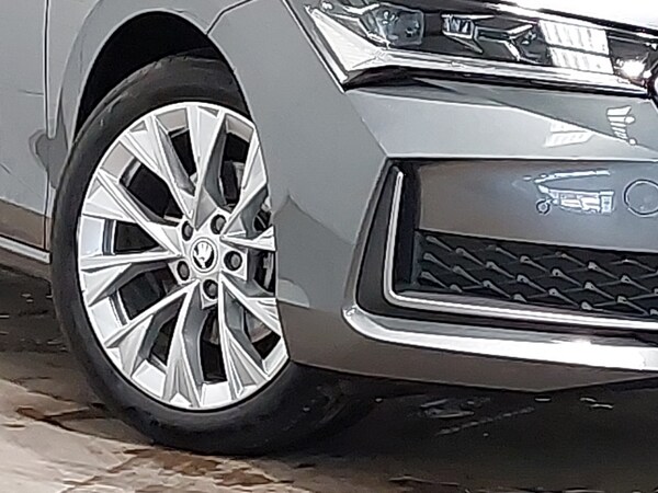 Used Skoda Superb 2024 for sale - 76187796: Photo 9